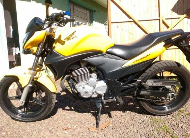 HONDA CB 300 2012