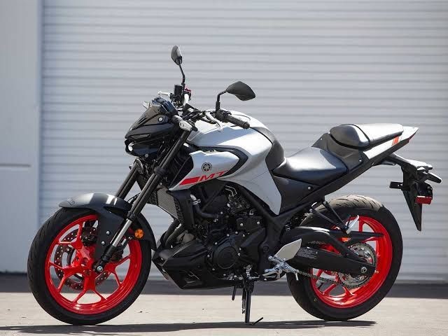 MT-03 MODELO 2021 COM APENAS 1.000KM