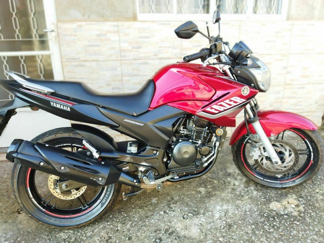 FAZER 250 PRA SAIR HOJE
