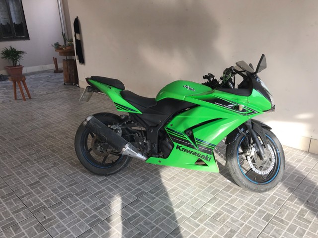 KAWASAKI NINJA 2012 EDIÇÃO ESPECIAL