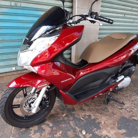 HONDA PCX 2014  ÍMPECAVEL 