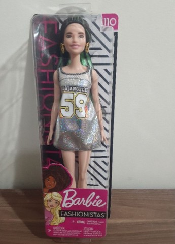 Barbie fashionista número 110