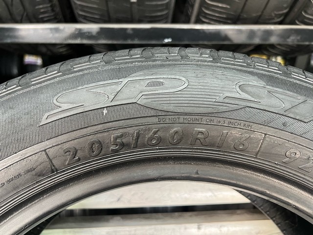 Pneu 205/60/16 Dunlop SP Sport 300E R$199,00 / Pneu 205/60R16 - Carros,  vans e utilitários - Novo Mundo, Curitiba 1138817995