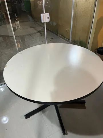 Mesa redonda reforçada com tampo de MDF  - Foto 4