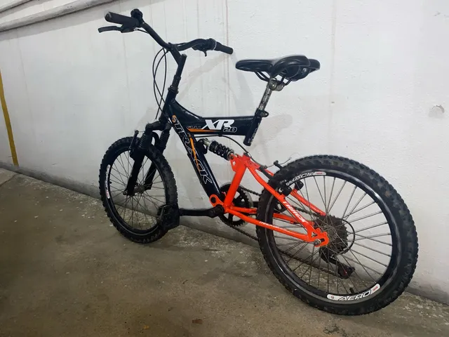 Bicicleta Mountain Bike Track & Bikes XR 20 Full 6 Marchas Aro 20 Suspensão  Full Suspension Freio V-Brake com o Melhor Preço é no Zoom