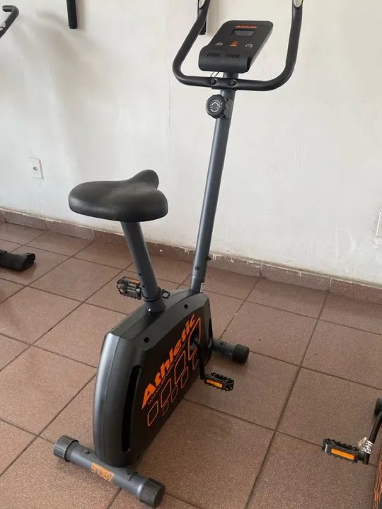 Bicicleta ergométrica Athletic performance 210bv 