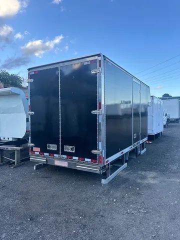 Caminhão baú até 36x cartão de crédito 