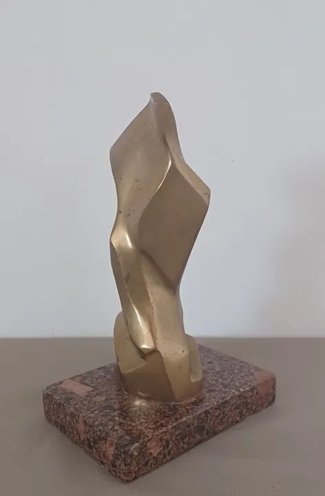 Escultura abstrata em bronze Maciço - 18 cm - Foto 4