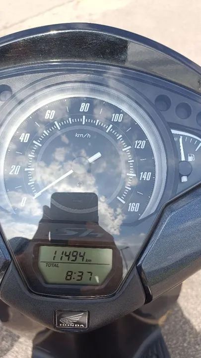 SH 150 - 2019 - 11.494km. 2 Pneus 0km Michelin