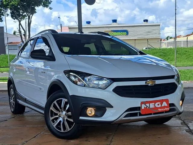 Real Automarcas: CHEVROLET ONIX 2017 - 1.4 MPFI ACTIV 8V FLEX 4P