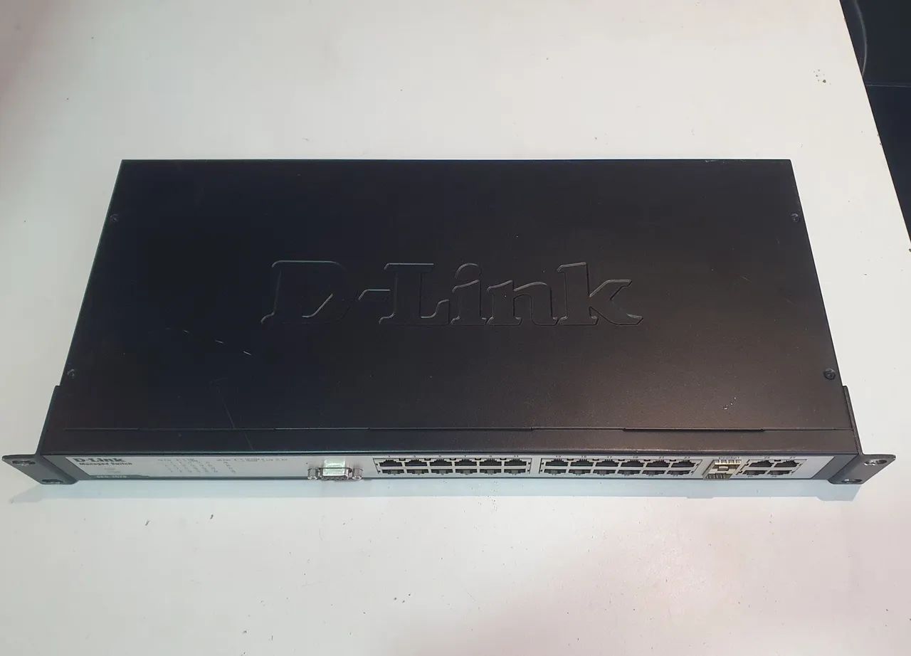 Switch D-link, 28 portas, 4 portas gigabite. - Foto 2
