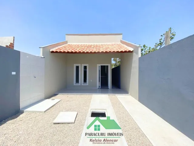 Vendo linda casa com dois quartos no Paracuru.