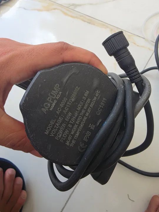 Bomba Oceantech Ac-6000<br>127v, usada.<br>R$ 400,00 (menor Preço) - Foto 3