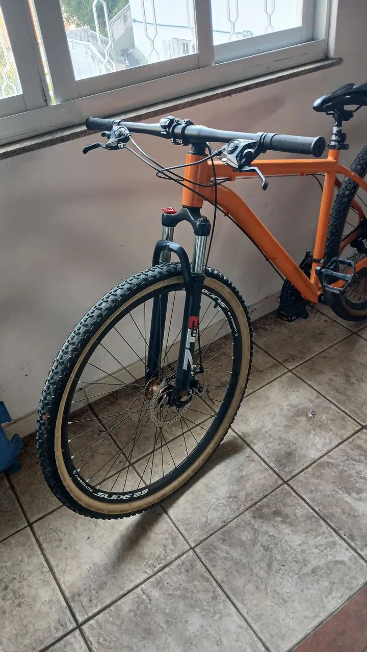 Bike MTB aro 29 com 21 marchas 