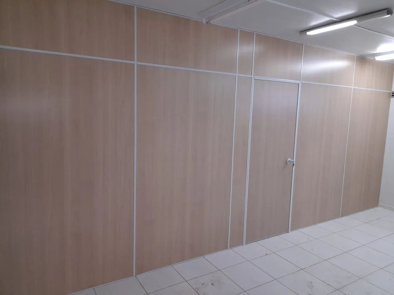 Divisórias de escritório/comércio