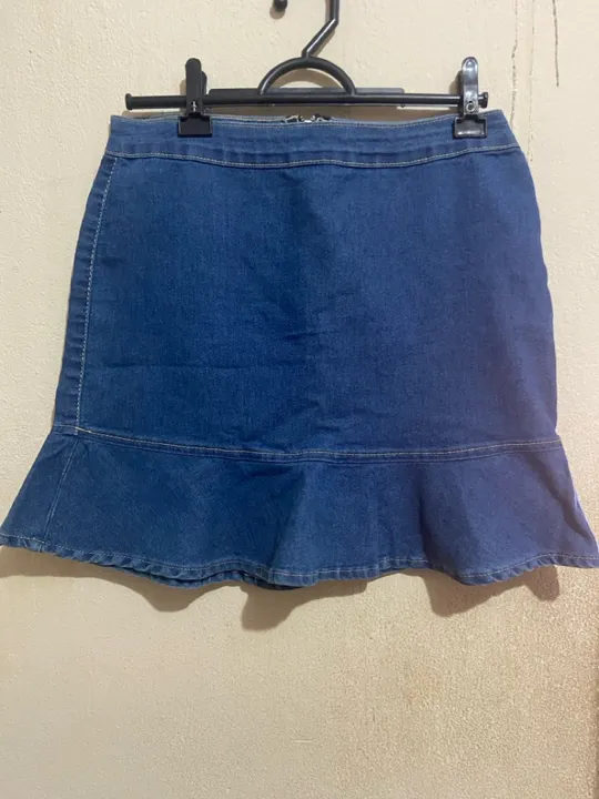 Saia jeans com lycra