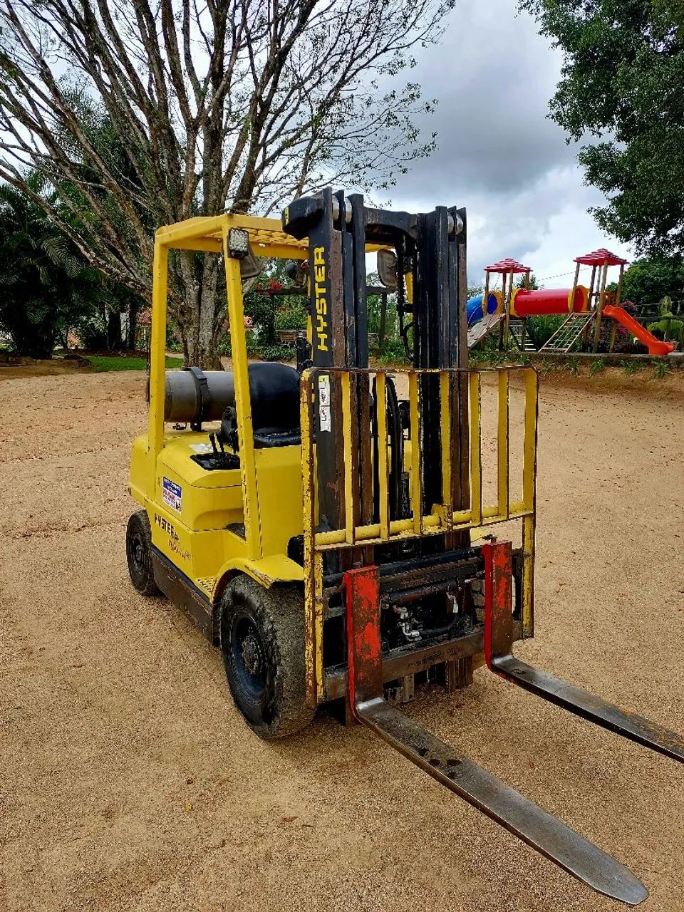 Empilhadeira hyster triplex com deslocador lateral  hyster xm 50 a gás top - Foto 2