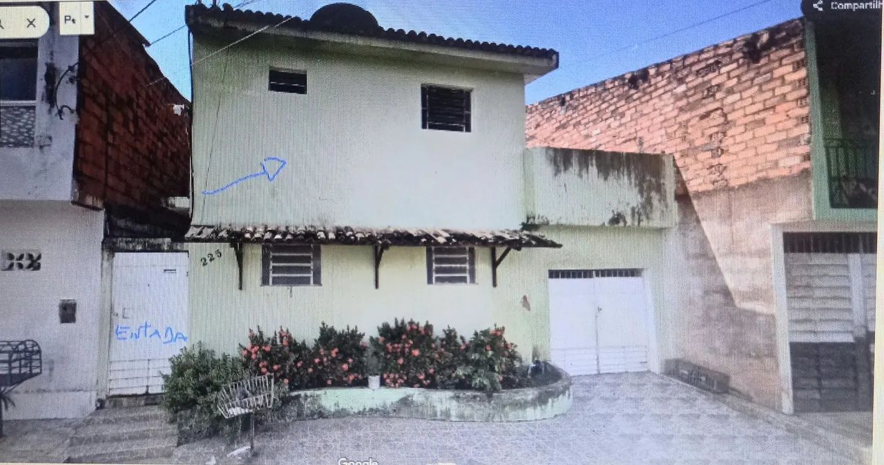 Alugo um 1° andar (não o térreo)Conj. Peixoto-Jacintinho..