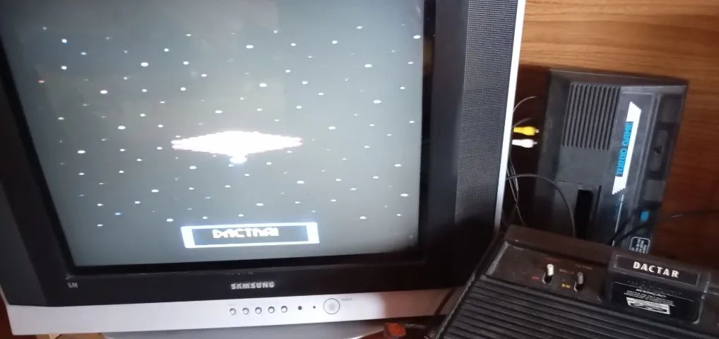 Cartucho Atari 4x1 Dactar Mission 3.000 A.D Q'Bert Cosmik Ark Megaforce - Foto 4