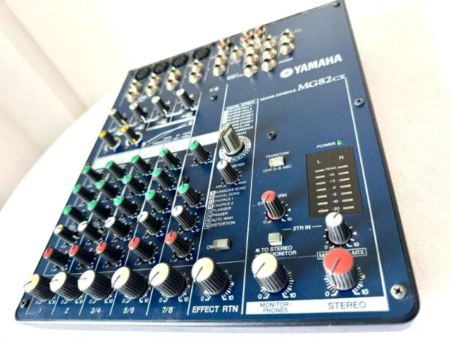 Mesa Yamaha Mg82cx , Novíssima E 100% Funcionando (Usado)