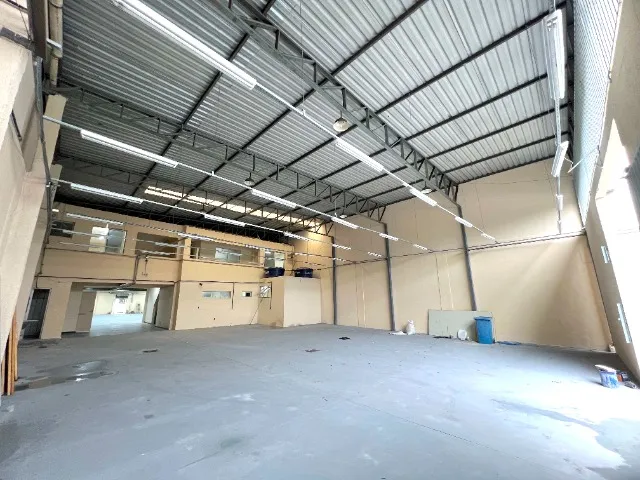 Oportunidade! Alugo Lojão em Jardim da Penha com 900m² e Estacionamento - R$ 40.000,00