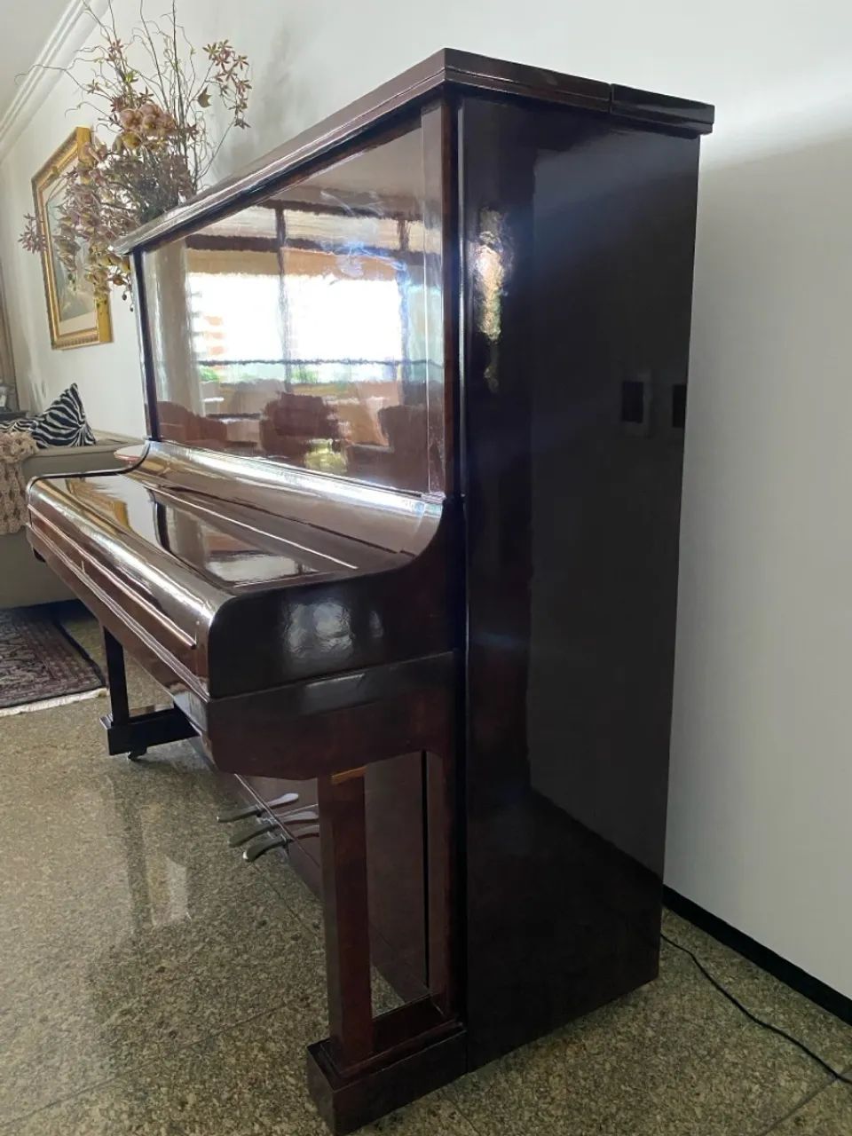 Piano de cauda antigo