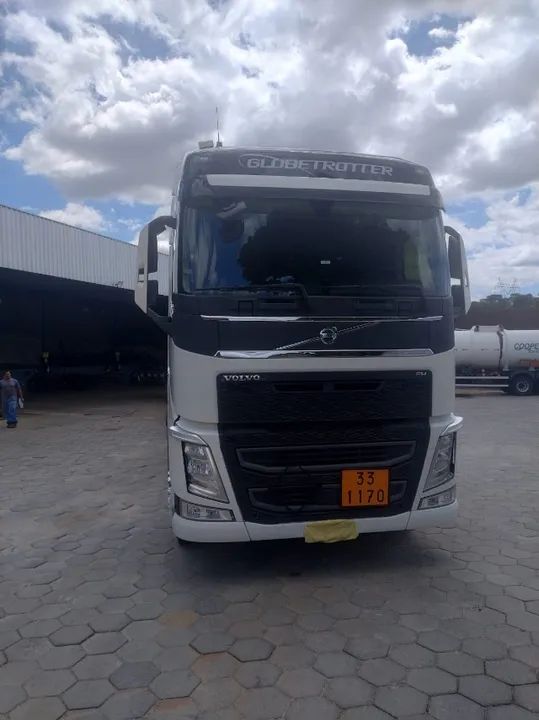 VOLVO FH 540 6X4 GLOBETHOTER  - Foto 5