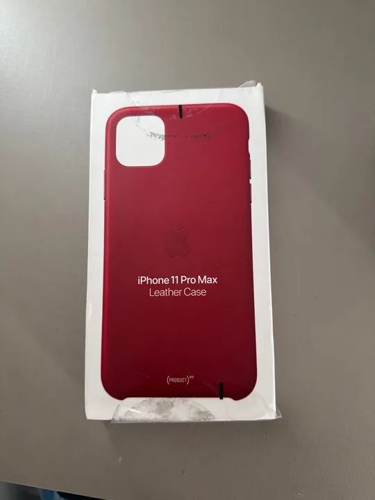 Capinha de Couro para iPhone 11 Pro Max - Vermelha