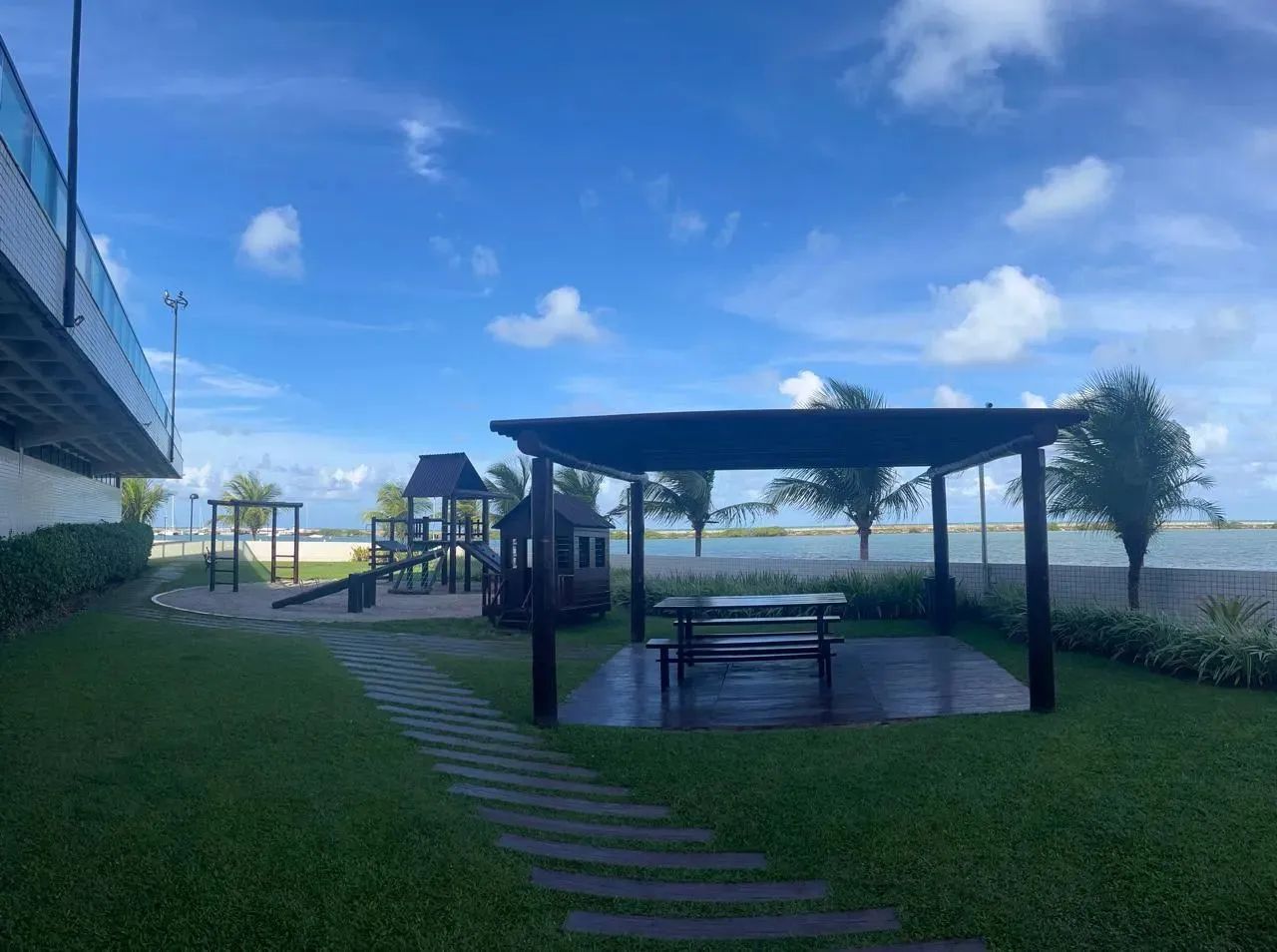 APARTAMENTO PARA ALUGUEL NO CORAÇÃO DO RECIFE POSSUI 247METROS COM 4 SUÍTES AP COM TODOS O - Foto 4