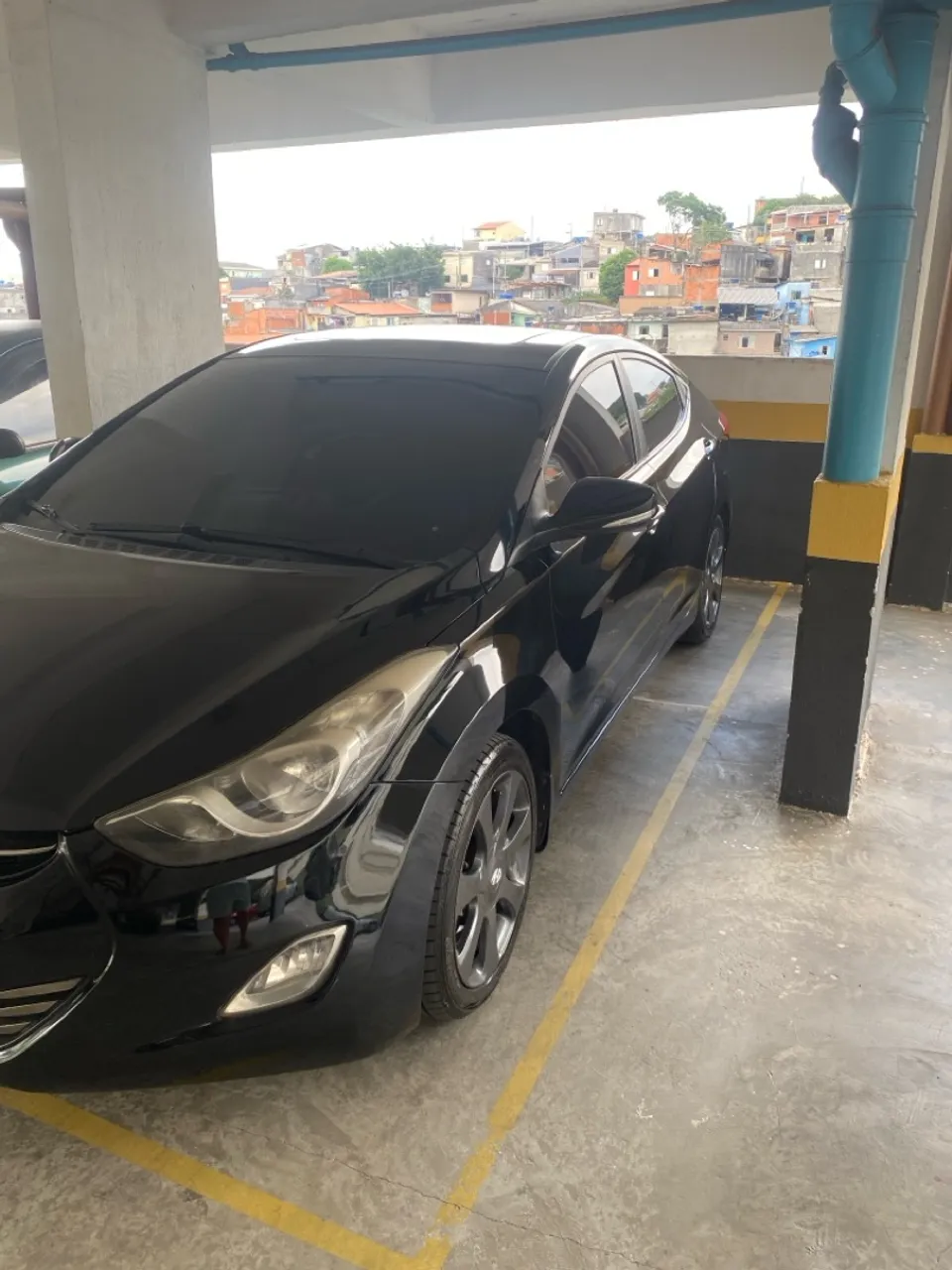 Elantra 2013 1.8GLS 16V 4P Autom, Teto, Multimídia