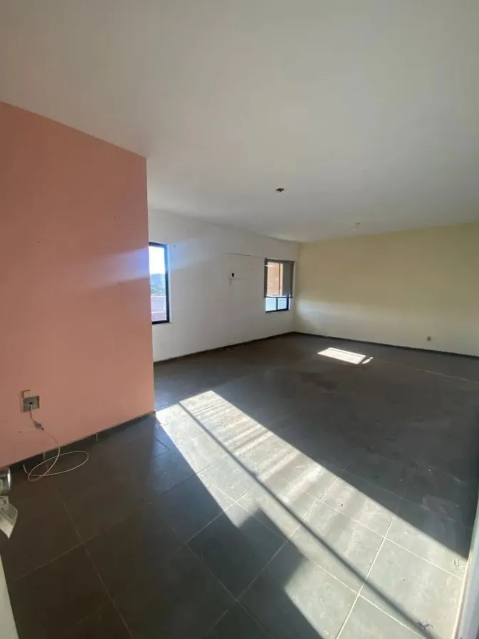 Sala Comercial para Locação em Volta Redonda, Aterrado, 1 banheiro