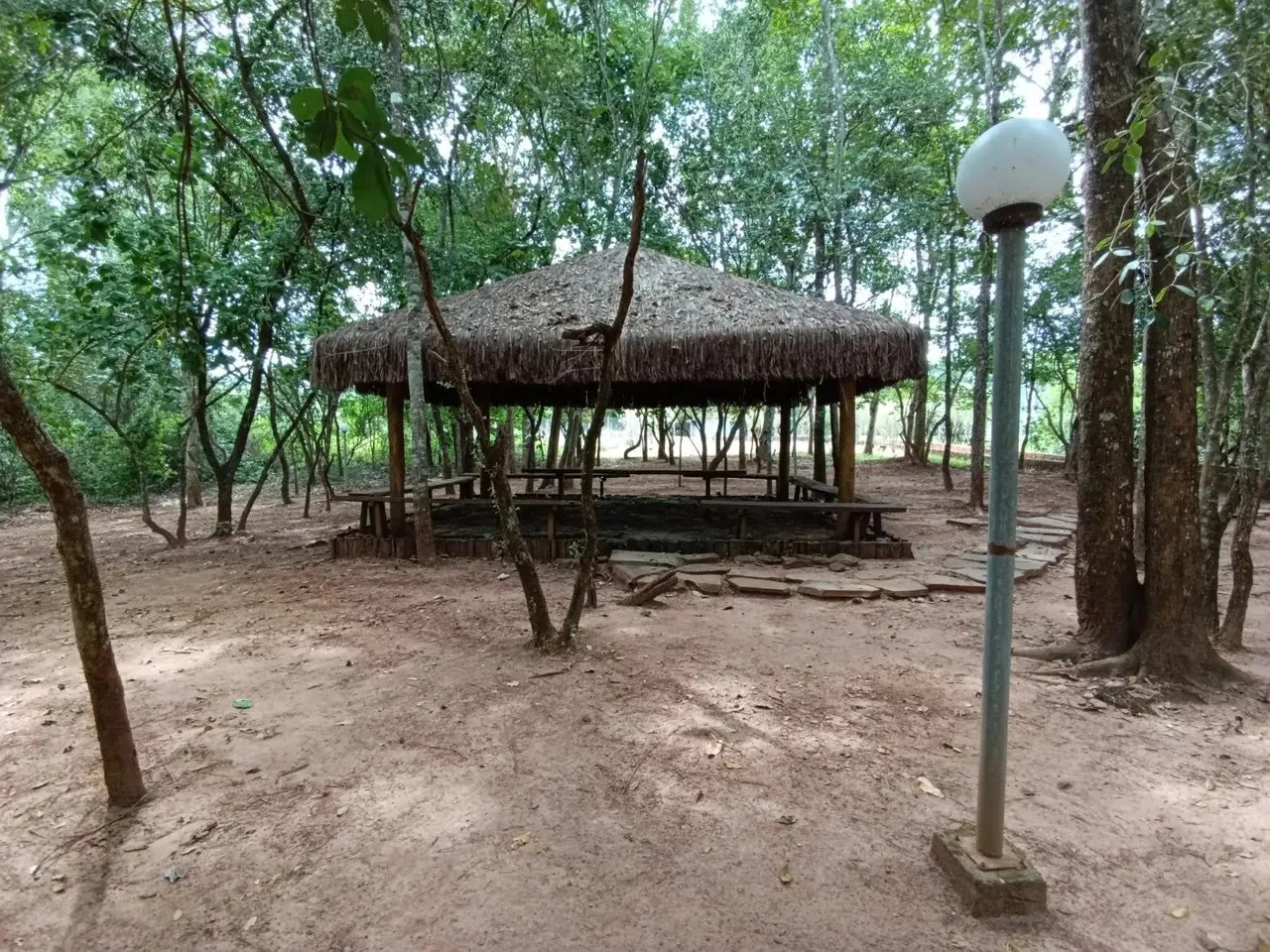 Lotes em condomínio fechado em Aragoiania, 250m² pronto para morar