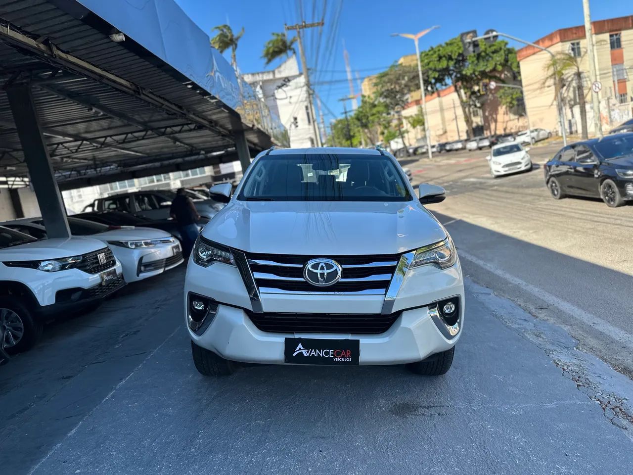 Toyota Hilux SW4 SRX 4X4 2.8 TDI 16V Dies. Aut. 2020 - Foto 5