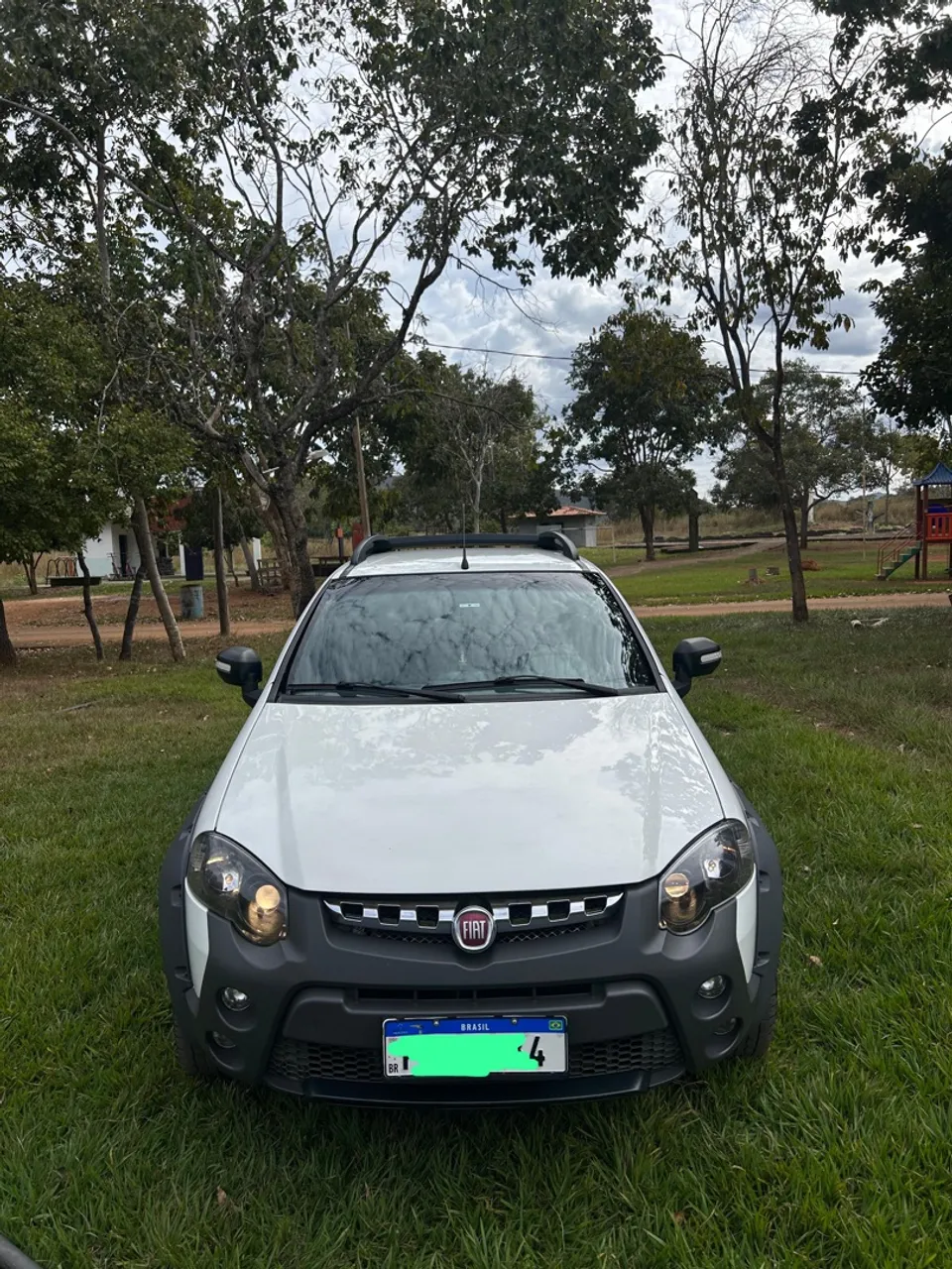 Fiat Strada Adventure 1.8 Locker CD 2017/2018