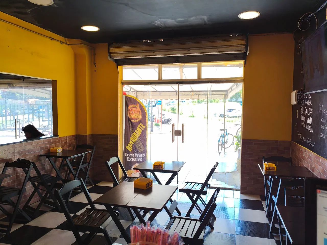 Vendo Restaurante funcionado 