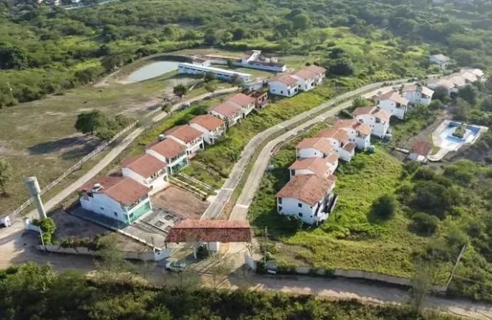 Casa em Gravatá a venda com 380 metros quadrados com 4 quartos em Porta Florada - Gravatá  - Foto 4