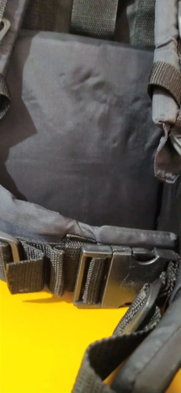Mochila Cargueira Trilhas & Rumos Montanha 75L - Excelente Estado - Foto 4