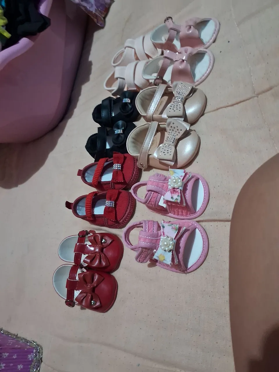 Vendo sapatinhos de menina usado poucas vezes, pois ela cresceu rapido
