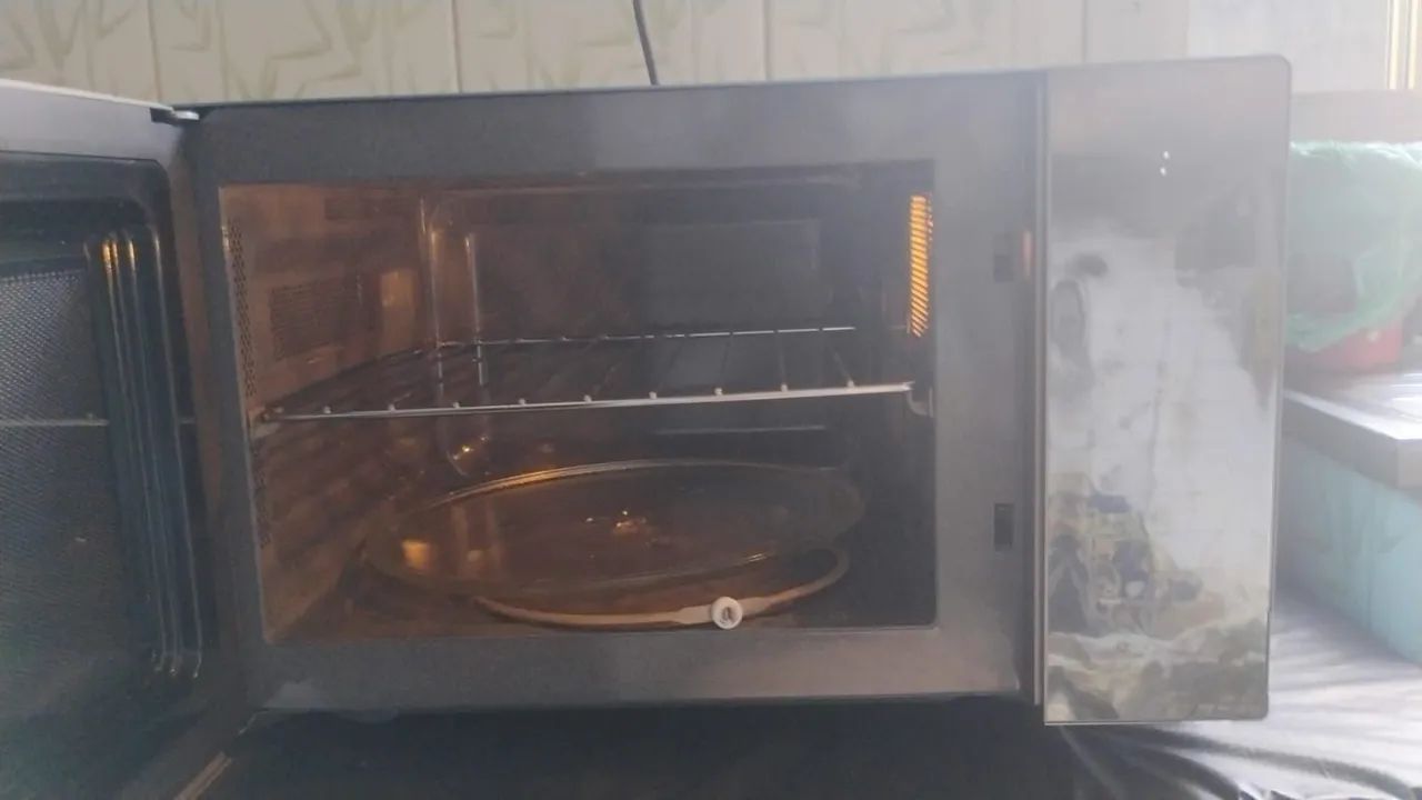 Micro-ondas Philco com design moderno - Foto 4