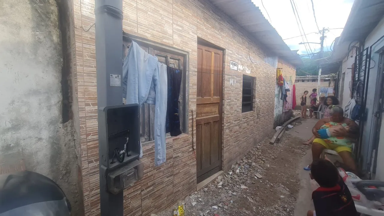 Vendo casa na várzea