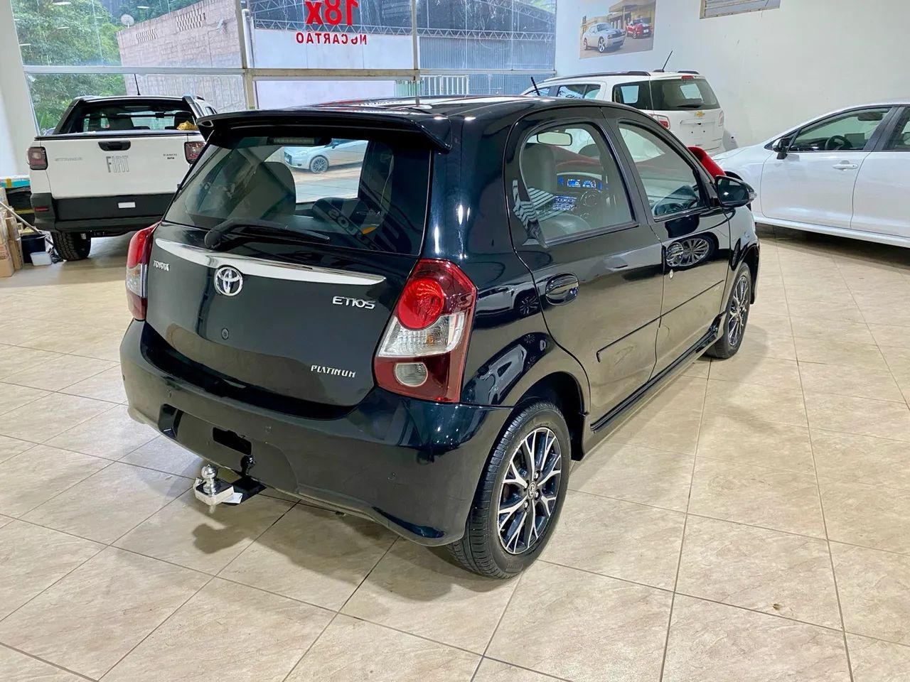 Etios Hatch Platinum 1.5 automático 2016/17 - Foto 4
