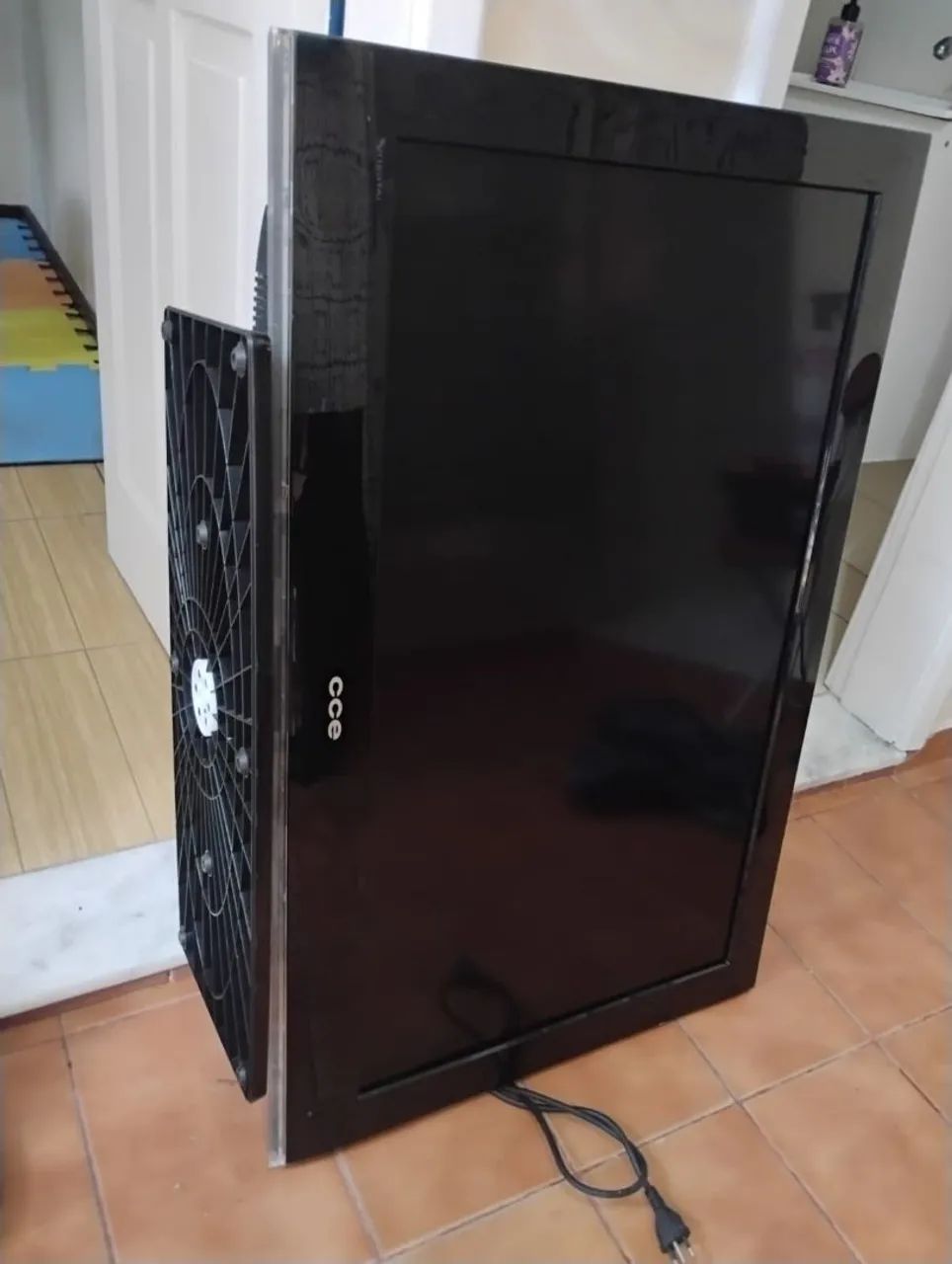 TV CCE LCD 37 STILE 