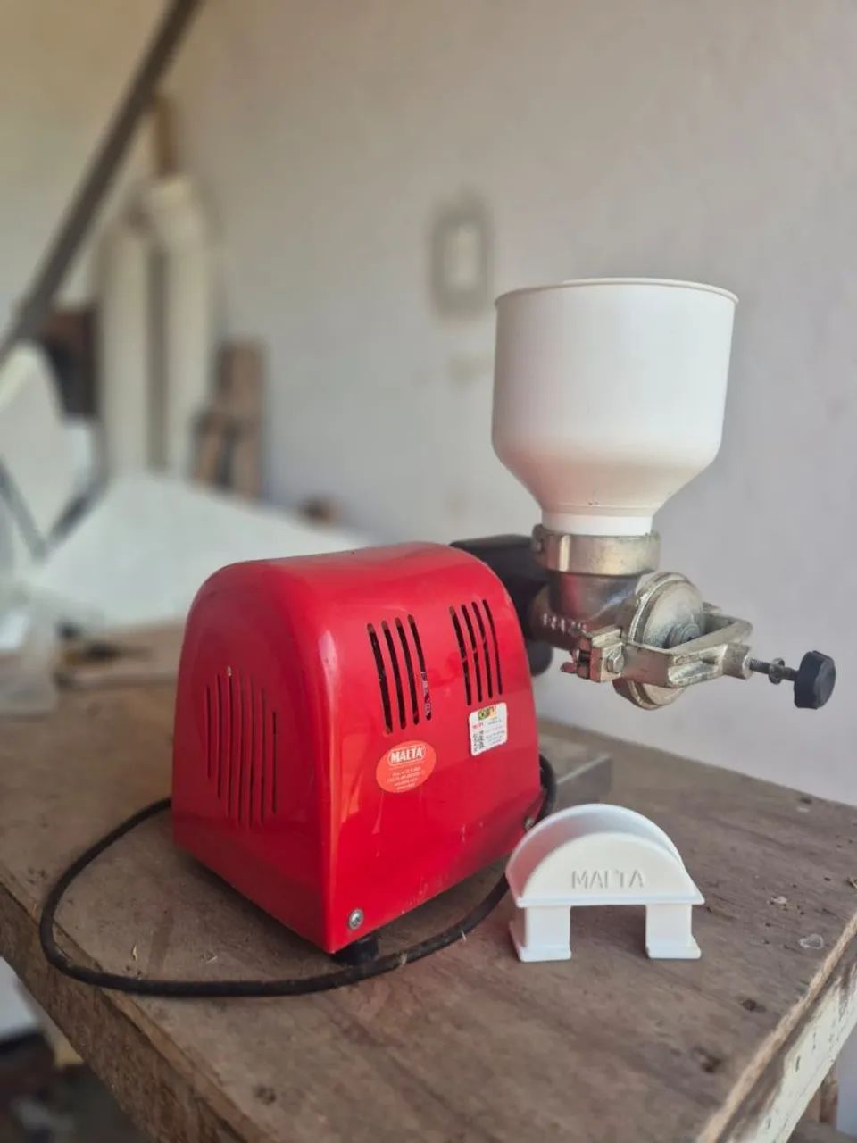 MOEDOR DE GRAOS E CARNES