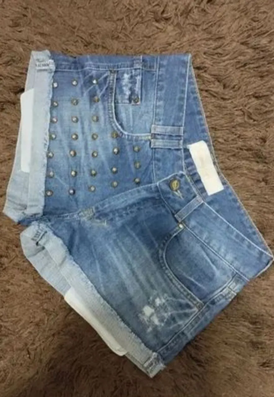 Short Jeans DAMYLLER com Detalhes