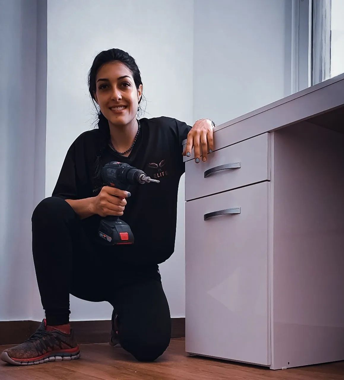 VAGA -  EMPREGO - CONTRATANDO - Foto 5