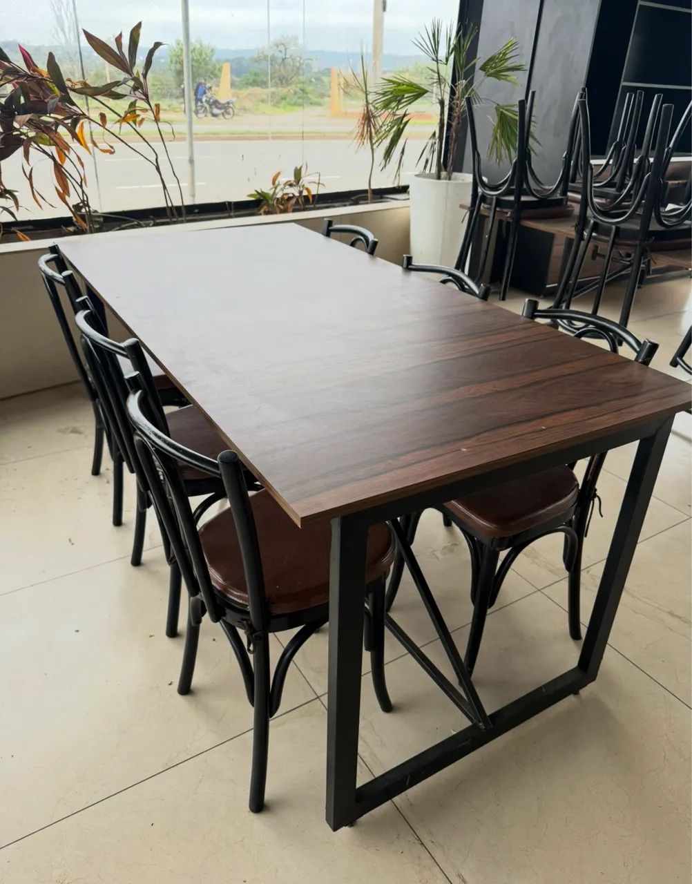 Mesa madeira 64840795340674120