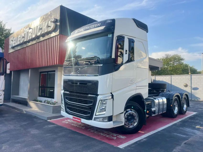 Volvo Globetrotter FH540 6x4 19/20 Selectrucks