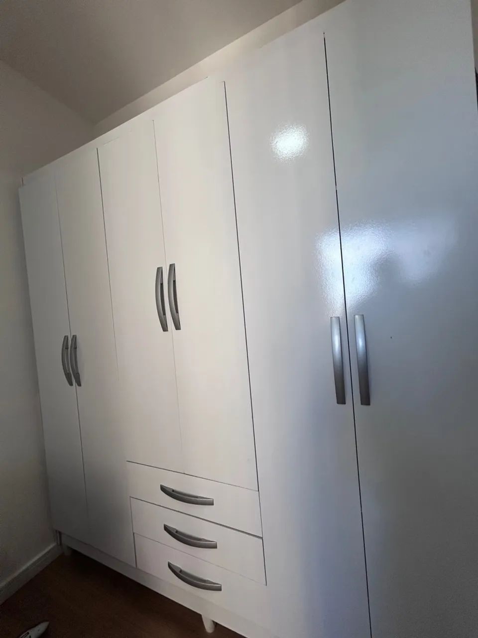 Guarda-Roupa Branco Moderno - Foto 3