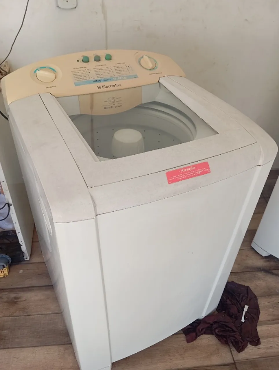 Lavadora lf90 9Kg Eletrolux