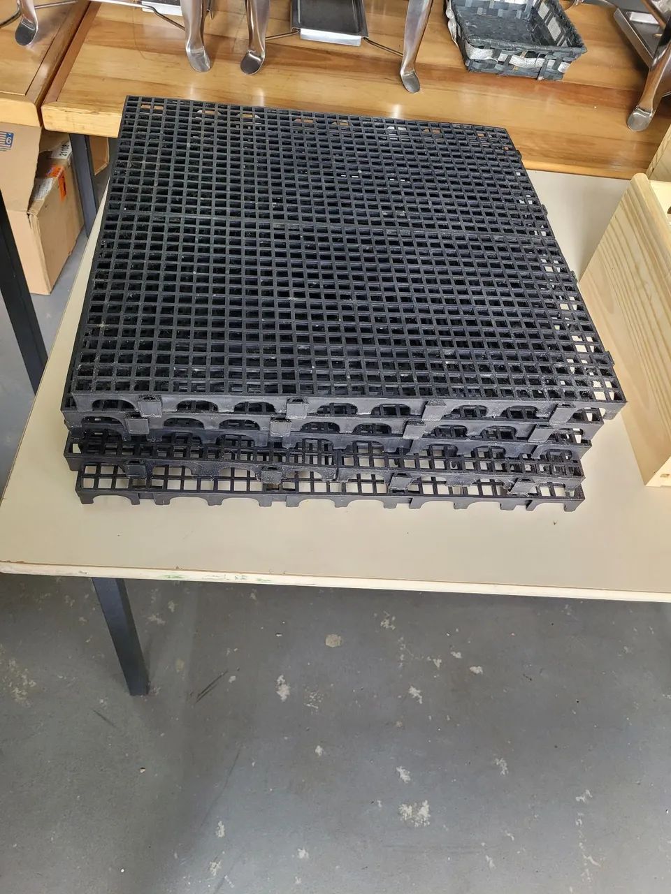 Jogo com 5 Grades de Piso Modular para Loja - Foto 2